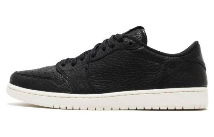 Air Jordan 1 Retro Low Swooshless