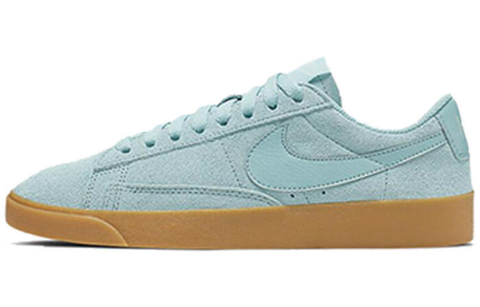 Nike Blazer SD