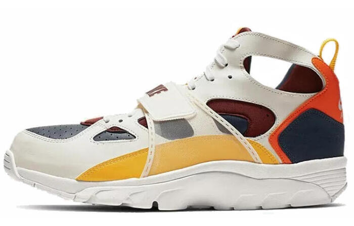 Nike Air Trainer Huarache QS