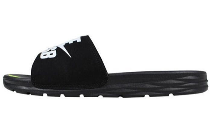 Nike SB Benassi