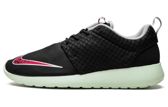Nike Roshe Run FB Yeezy