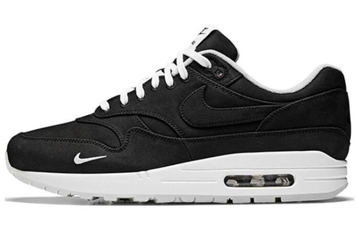 Dover Street Market x NikeLab Air Max 1