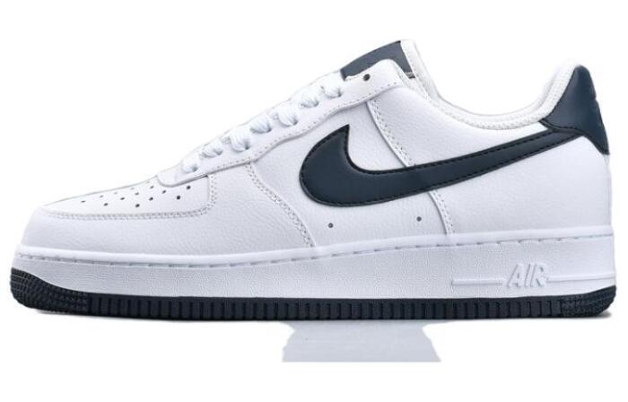 Nike Air Force 1 07