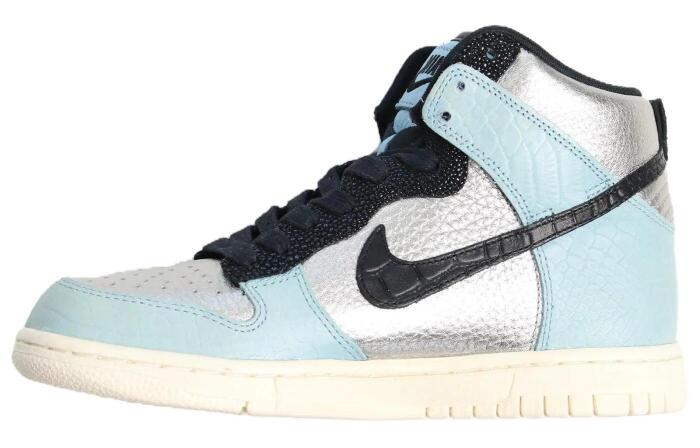 Nike Wmns Dunk HI LX