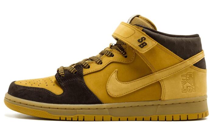 Nike SB Dunk Mid Lewis Marnell