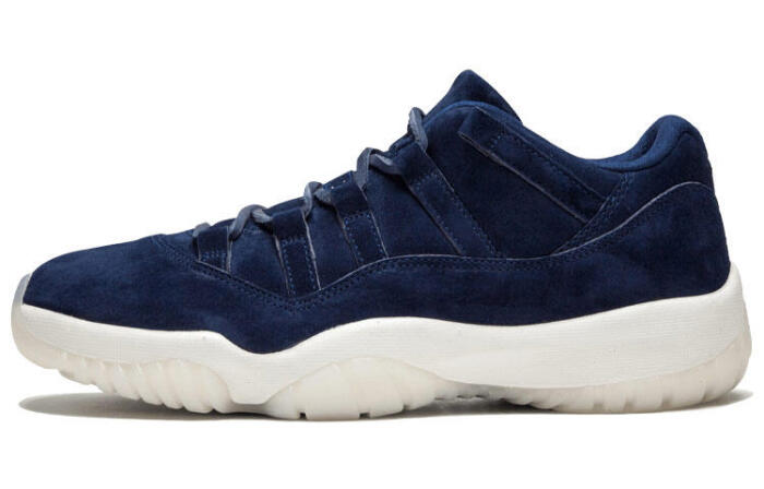 Air Jordan 11 Retro Low "Derek Jeter RE2PECT"