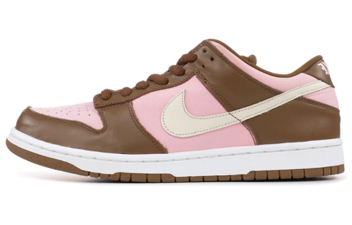 Nike Dunk SB Low Stussy Cherry