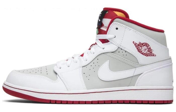 Air Jordan 1 Retro Hare Jordan (2015)