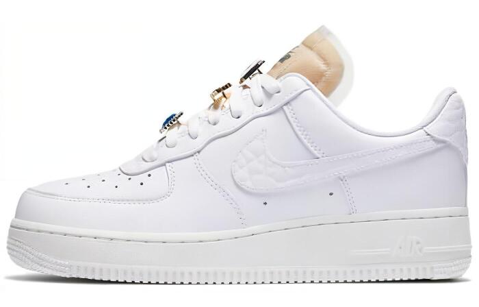 Nike Air Force 1 07 LX