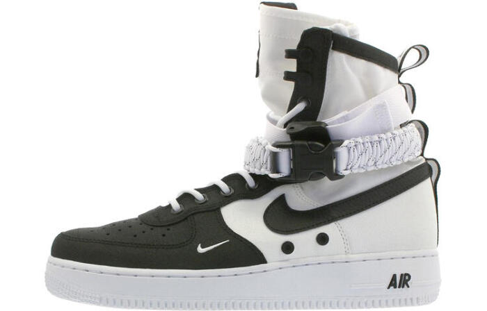 Nike Air Force 1 SF Panda