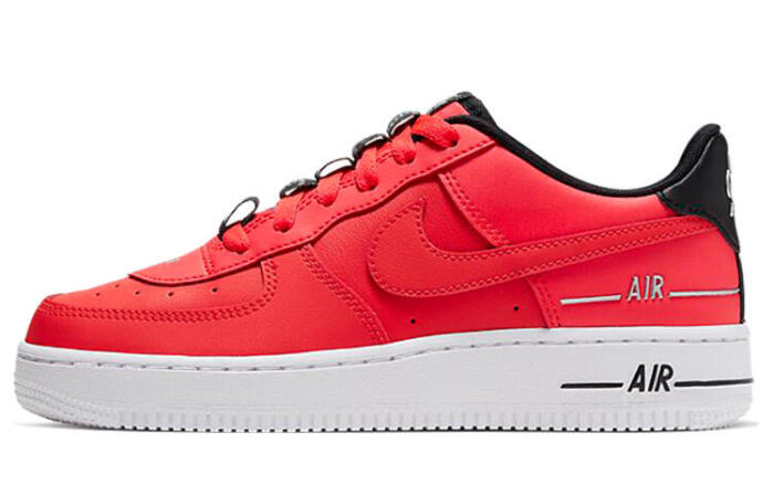 Nike Air Force 1 LV8 3