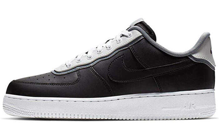 Nike Air Force 1 07 LV8 1