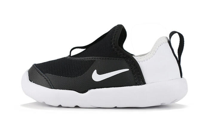 Nike Lil' Swoosh
