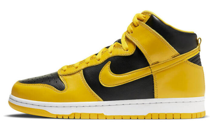 Nike Dunk High SP "Varsity Maize"