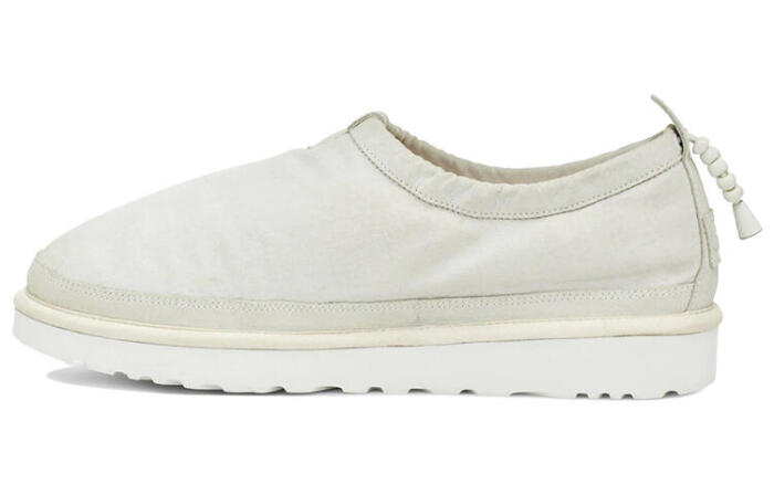 UGG Tasman