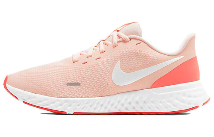 Nike REVOLUTION 5