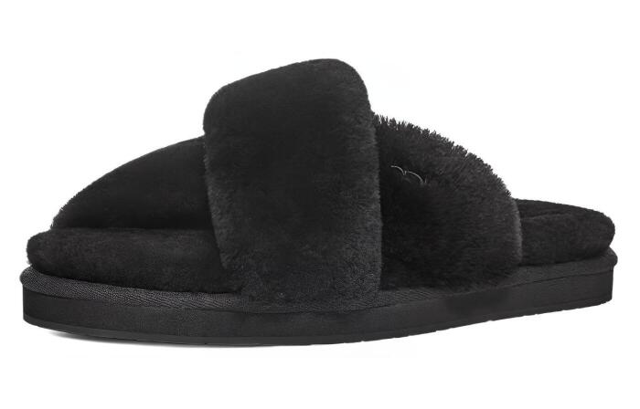 UGG