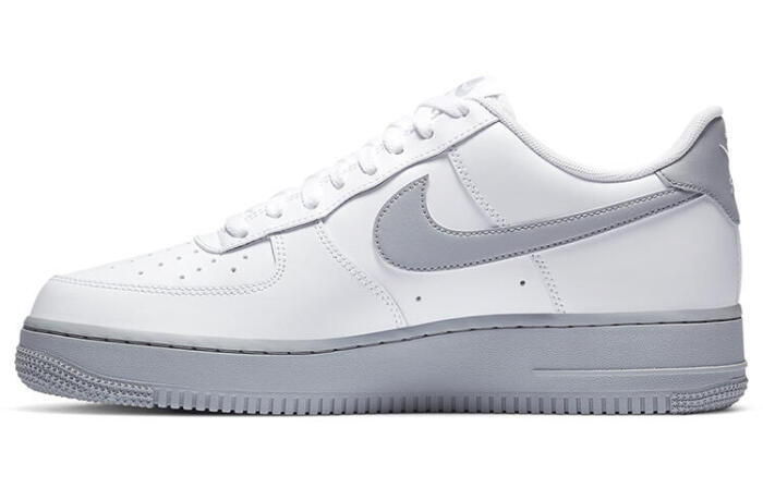 Nike Air Force 1 07 "Wolf Grey"