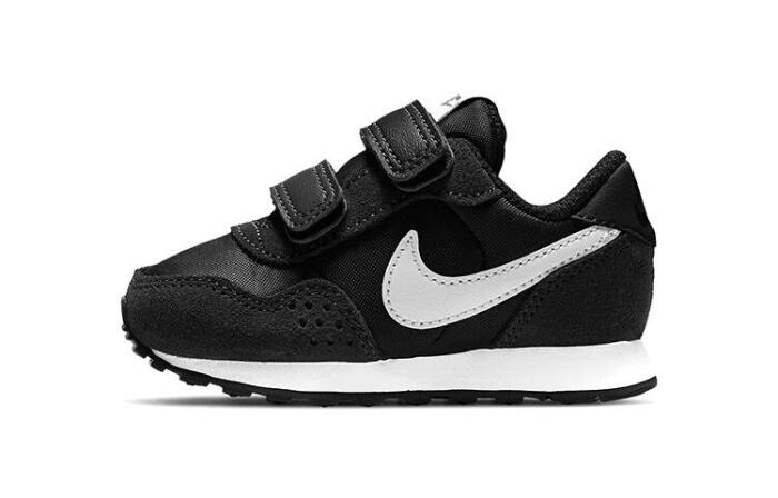 Nike MD Valiant
