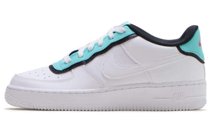 Nike Air Force 1 LV8