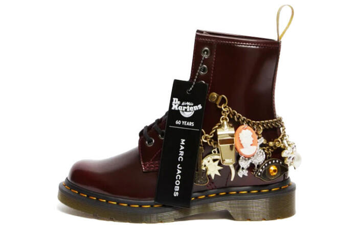 MARC JACOBS x Dr.Martens