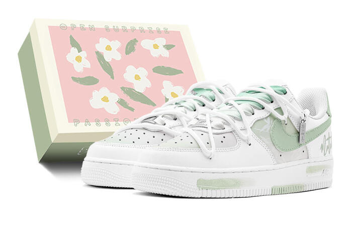 【】 Nike Air Force 1 Low