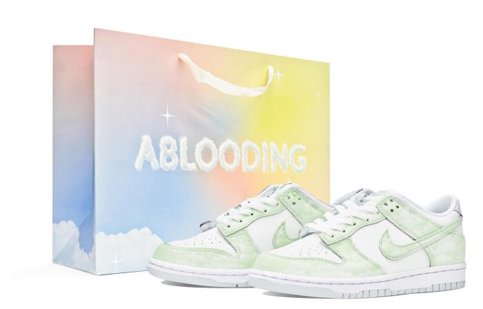 【】 Nike Dunk Low ABLOODING