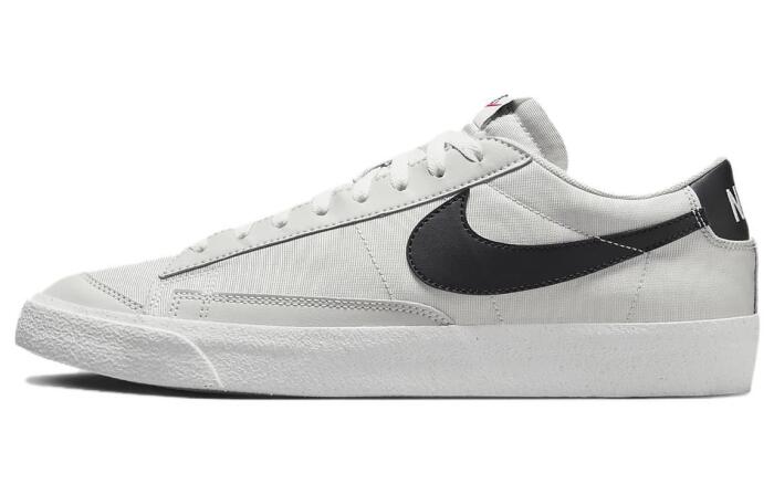 Nike Blazer '77 SE