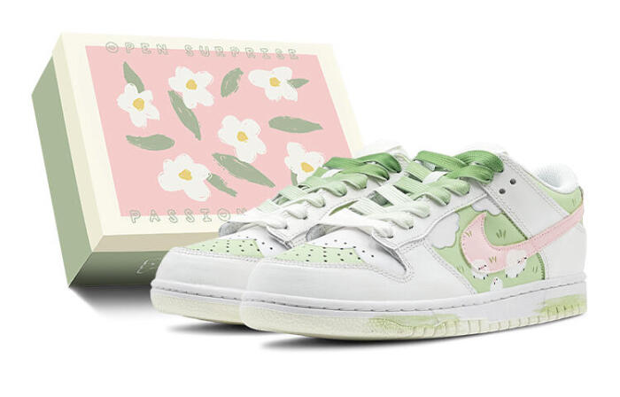 【】 Nike Dunk Low GS