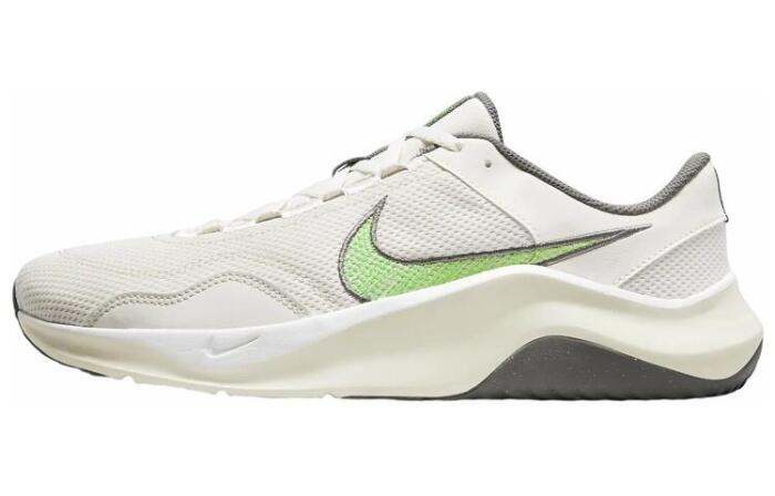 Nike Legend Essential 3 3
