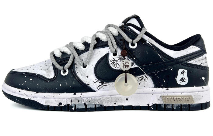 【】 Nike Dunk Low Black
