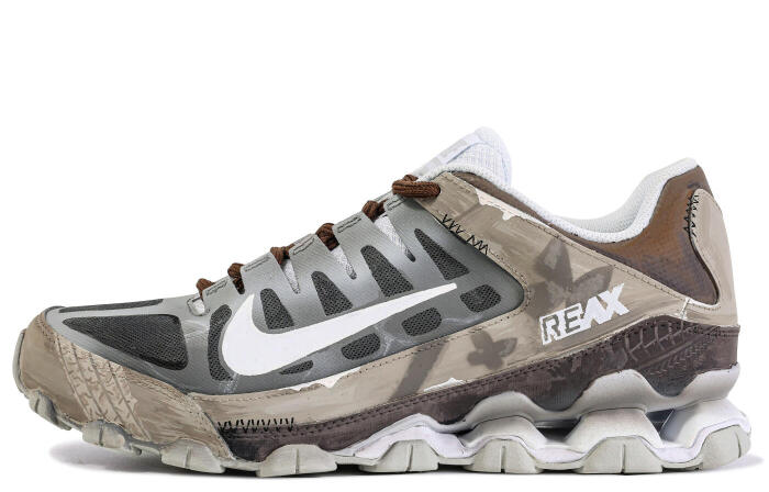 【】  Nike Reax 8
