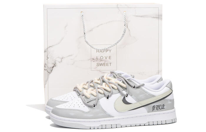 【】 Nike Dunk Low         GS
