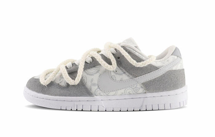 【】 Nike Dunk Low ESS
