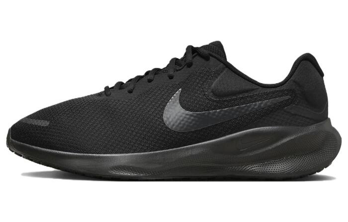 Nike REVOLUTION 7