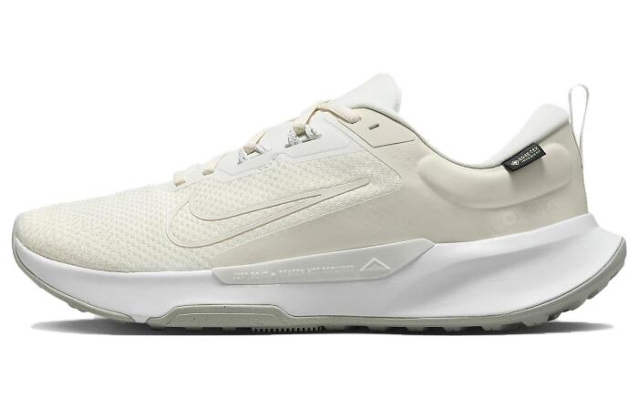 Nike Juniper Trail