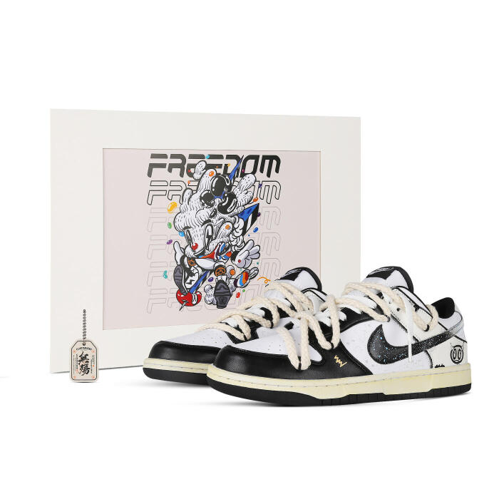 【】 Nike Dunk Low
