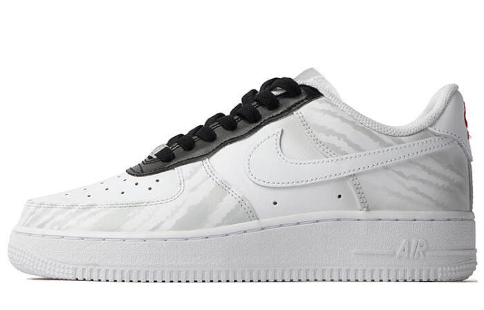 【】 Nike Air Force 1 1’07
