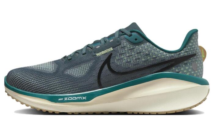 Nike Air Zoom Vomero 17
