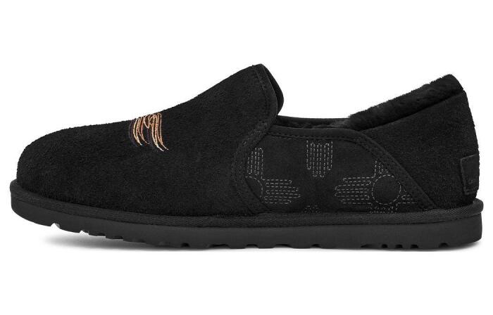 UGG