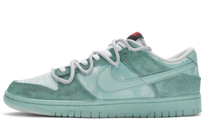 【】 Nike Dunk Low 811