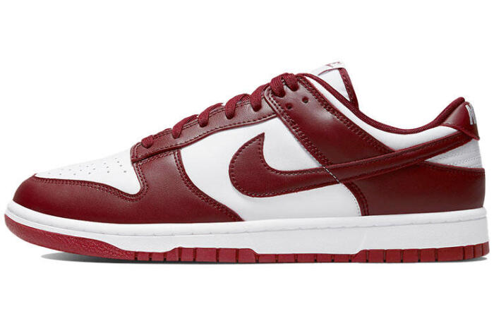 Nike Dunk Retro "Team Red"
