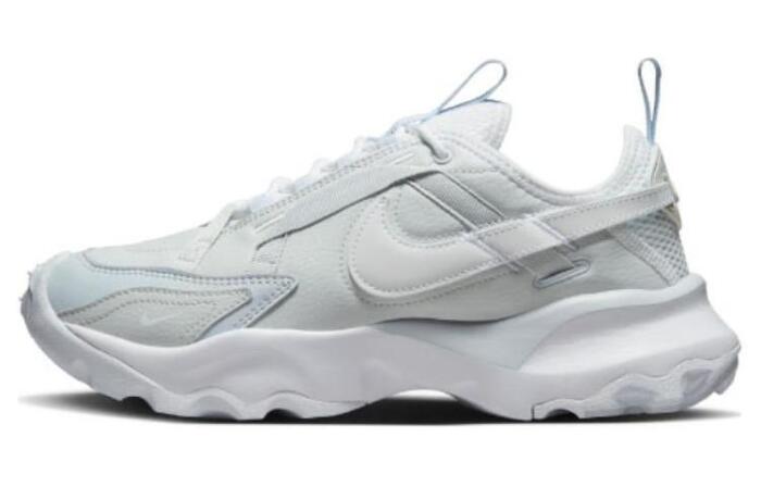 Nike TC 7900