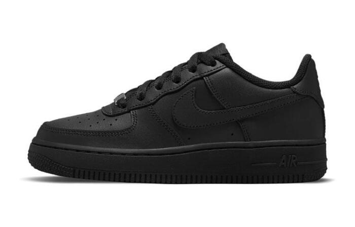 Nike Air Force 1 LE GS “Triple Black”