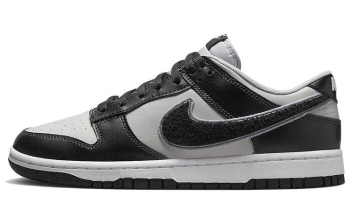 Nike Dunk retro "chenille swoosh"