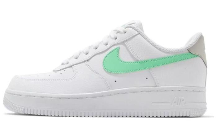 Nike Air Force 1 07
