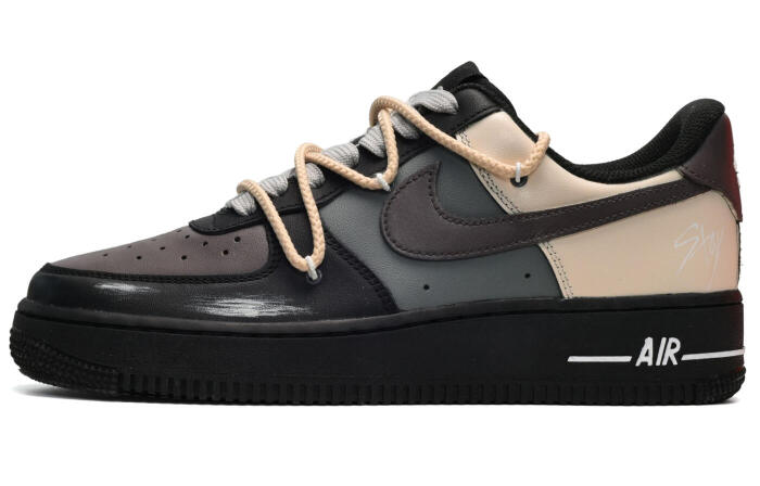【】 Nike Air Force 1 07