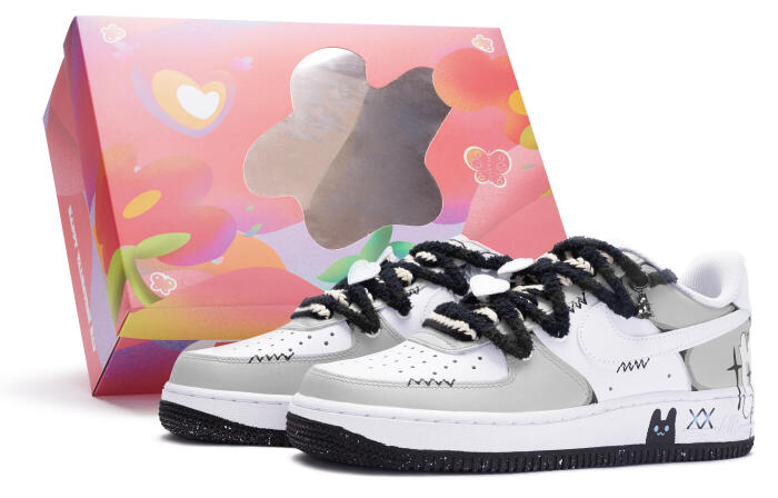 【】 Nike Air Force 1 07 811