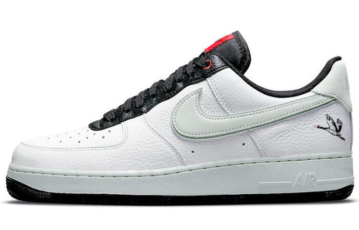Nike Air Force 1 milky stork