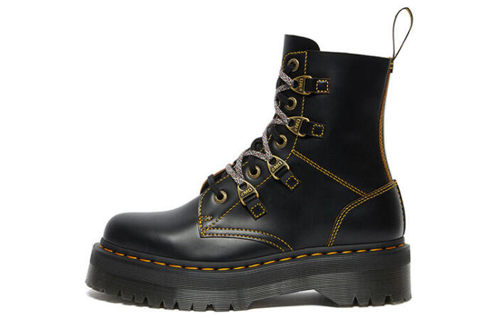 Dr.Martens Collier 9